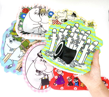 ムーミンたちの仲良しアートポーチ！ MOOMIN なかよしNUNOPO | ムーミン公式サイト