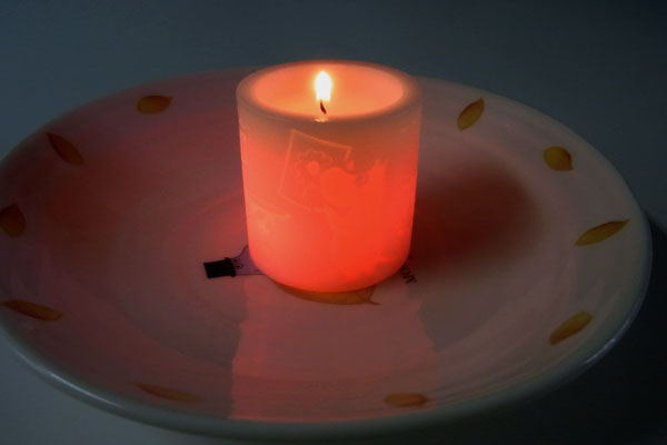 candle03.jpg