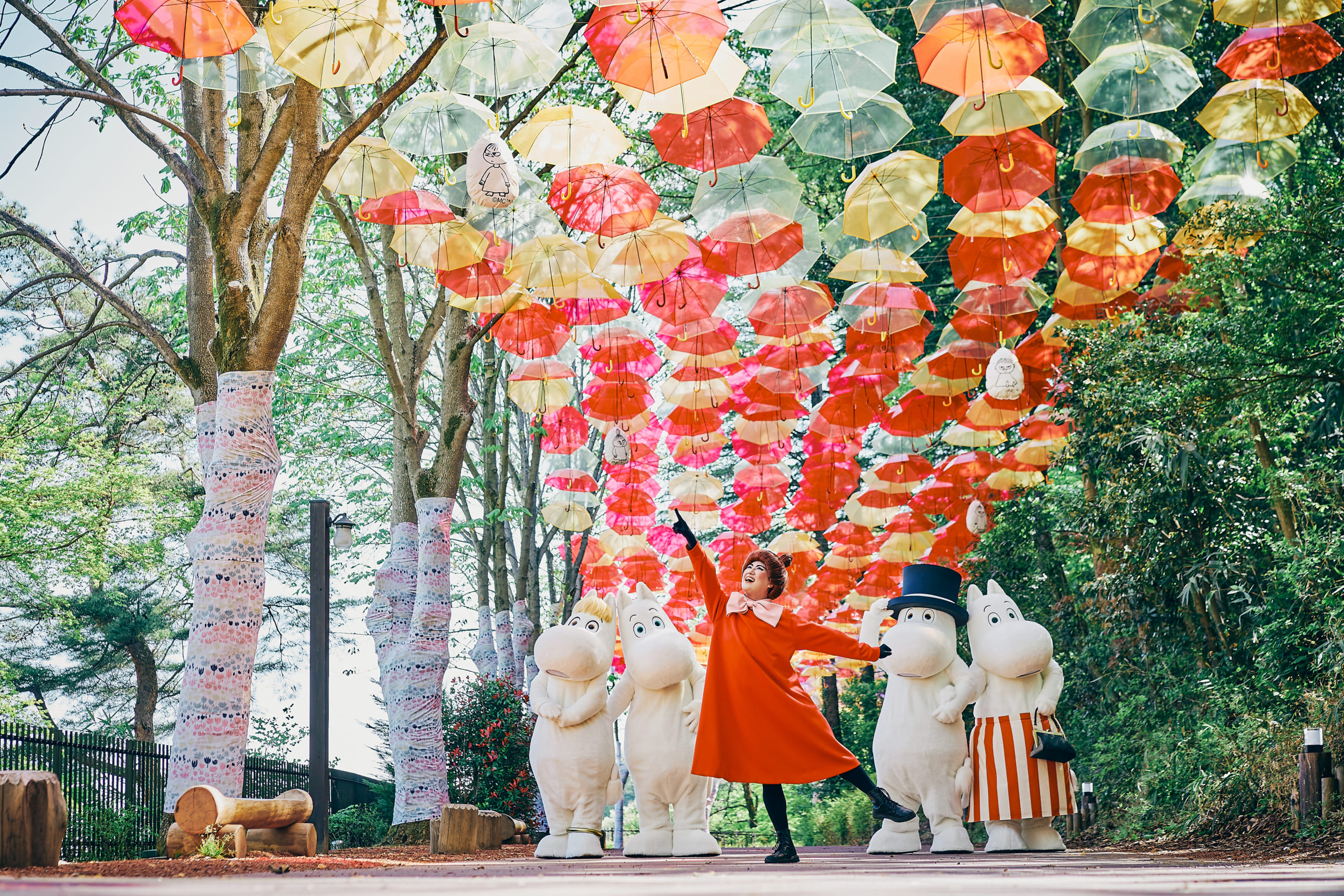豊かな自然に包まれたムーミンバレーパークで日本最大級約1,200本の傘 ...